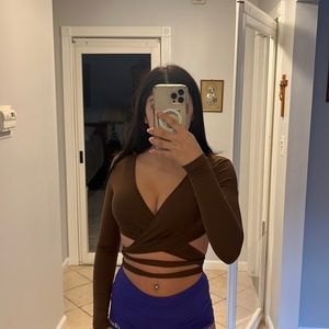 long sleeve brown crop top that ties